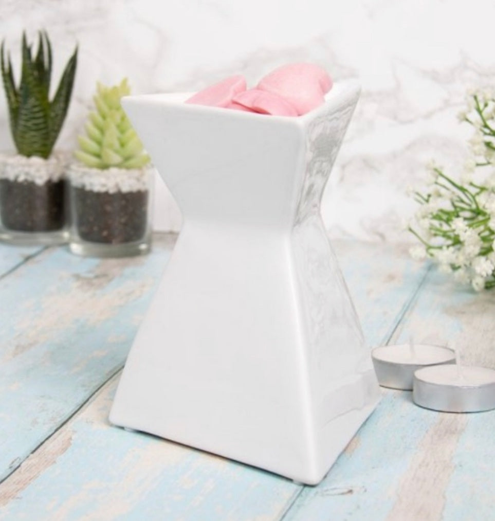 Triangular Wax Melt/Oil Burner - White