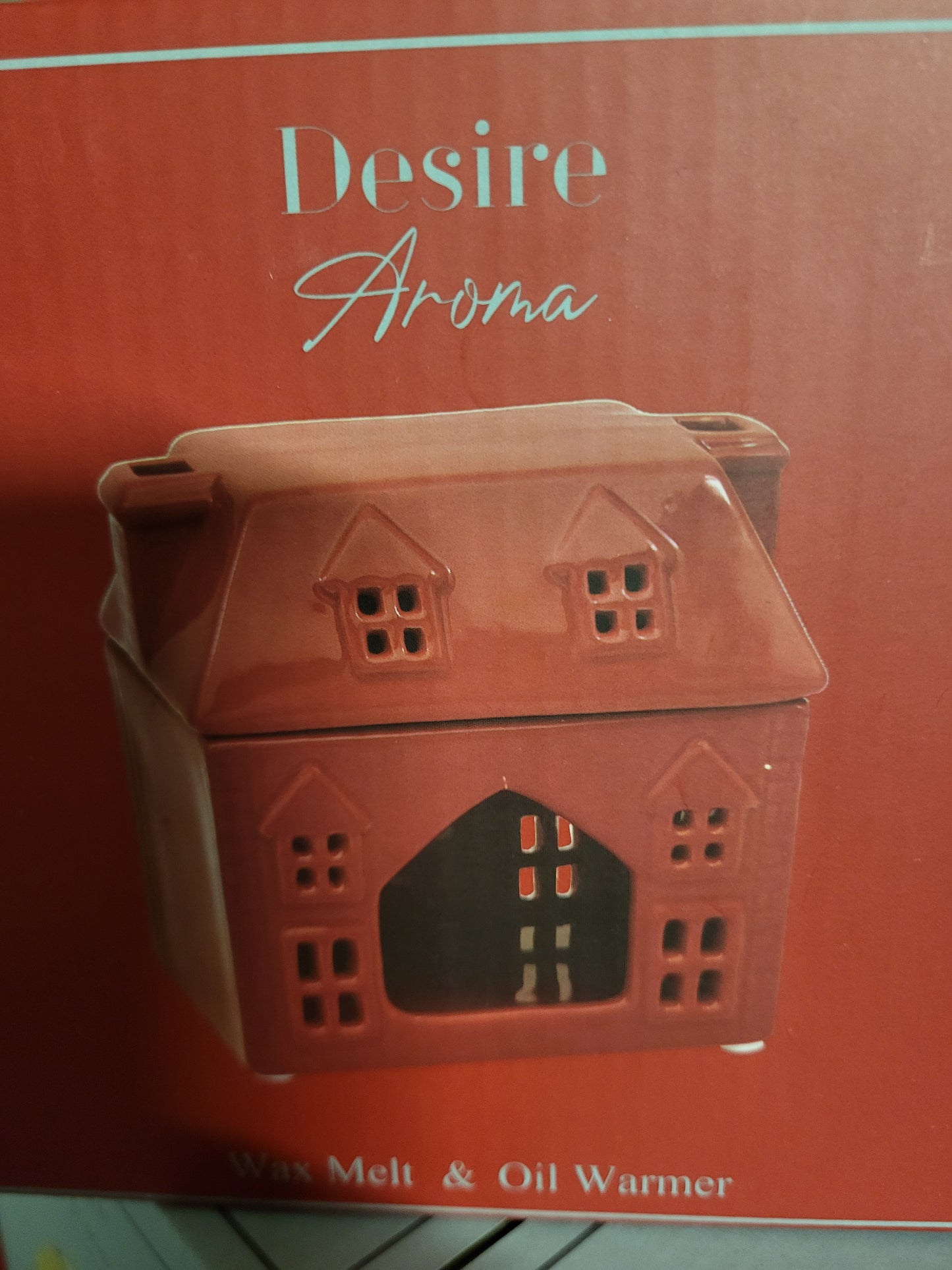 Red House Wax Melt Oil Burner