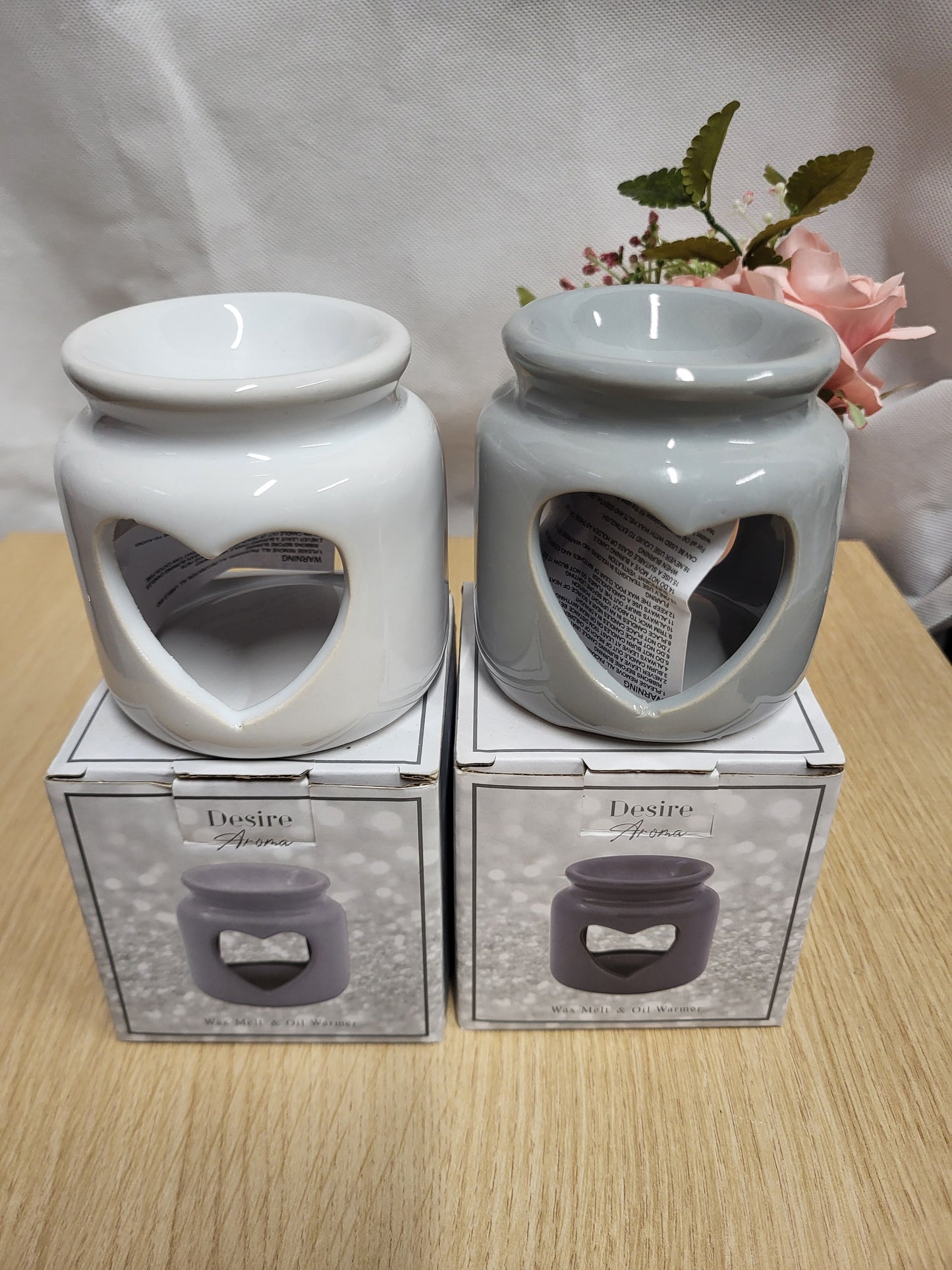 Small heart shape wax melt tealight burner # Grey and White